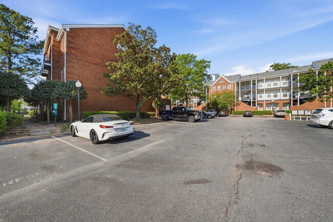 Building Photo - 205 Westover Ave