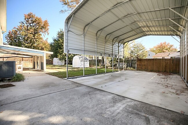 Building Photo - Call Sabrina Thomas Office at 757-767-0767...