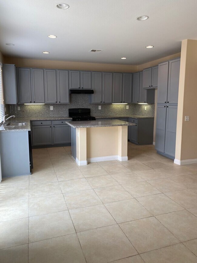 Building Photo - Moreno Valley Executive Home for Lease - Upgraded & Move-in Ready!