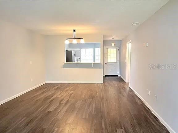 Building Photo - 48 Kings Colony Ct