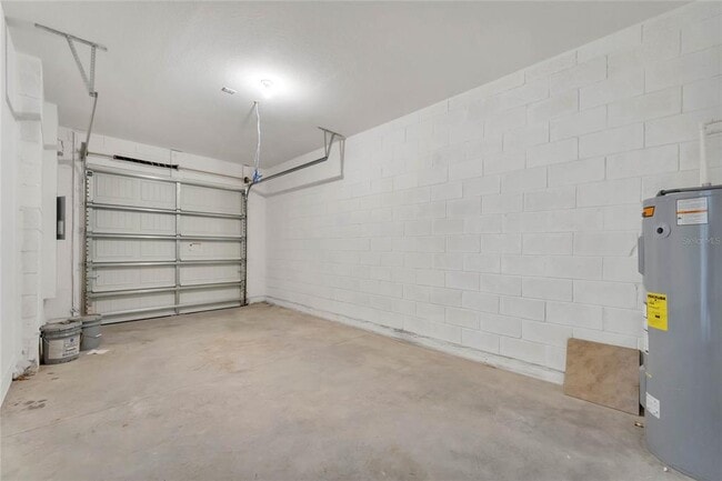 Building Photo - 1117 Blue Jay Dr