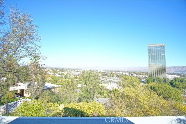 Building Photo - 3915 Fredonia Dr