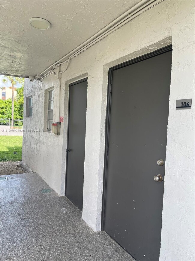Building Photo - 14195 SW 87th St