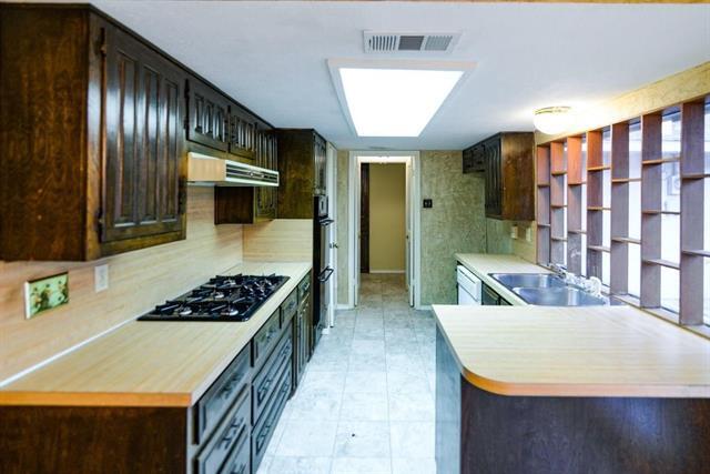 Building Photo - 8718 Grenadier Dr