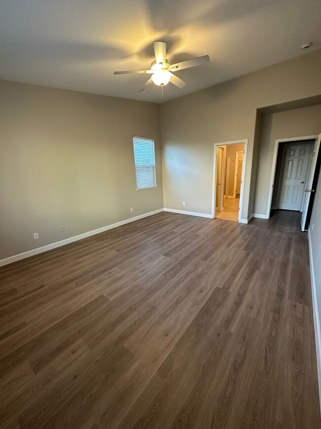 Building Photo - Gorgeous Open Single Story Floorplan  in t...