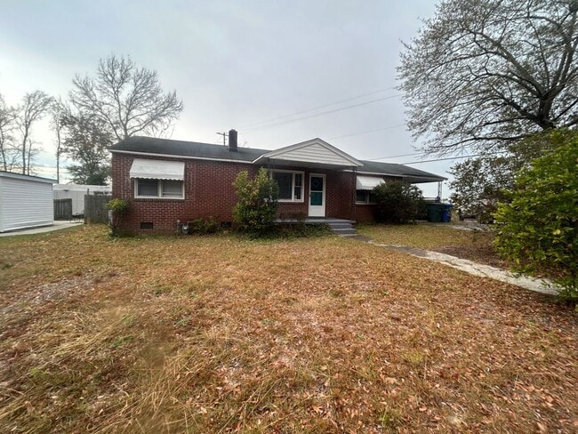 Building Photo - 3604 Hydrangea St