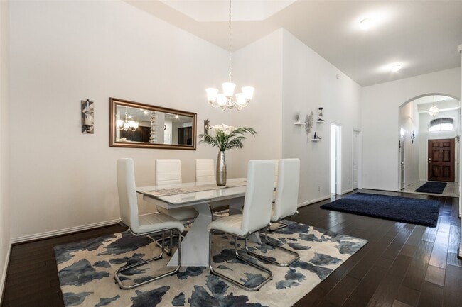 Building Photo - 6305 Rotherham St