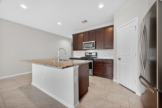 Building Photo - 29627 Juntti Park Ct