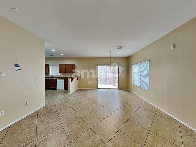 Building Photo - 1990 E Vera Cruz Vis