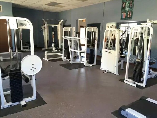 Building Photo - 6100 Westgate Dr