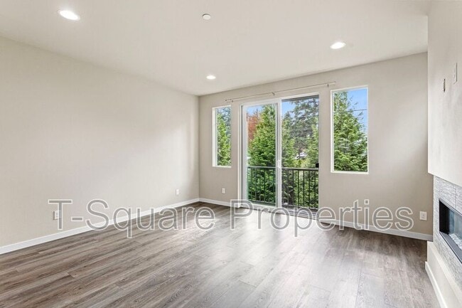 Building Photo - 12925 3rd Ave SE