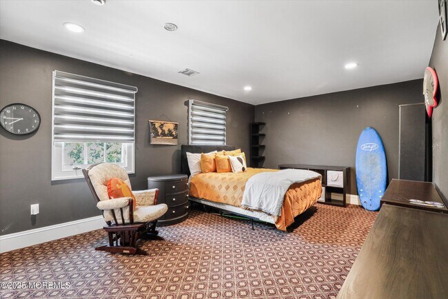 Building Photo - 13 Valley Forge Rd