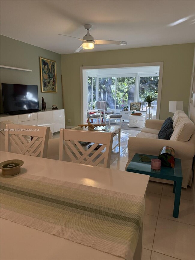 Building Photo - 5141 W Oakland Park Blvd