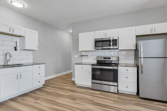 Building Photo - 1427 9th Ave