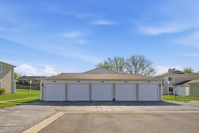 Building Photo - 1495 Cornell Ct
