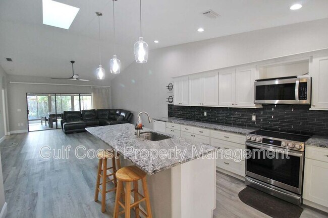 Building Photo - 6019 Courtside Dr