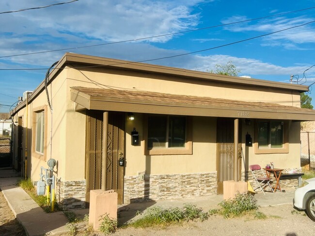 Primary Photo - 7182 Ponce Dr