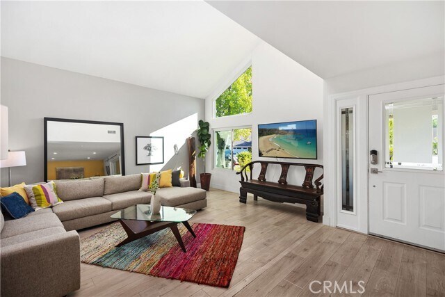 Building Photo - 25671 Cresta Loma