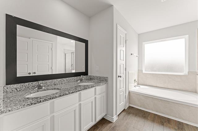Building Photo - 5672 Shore Point Trl