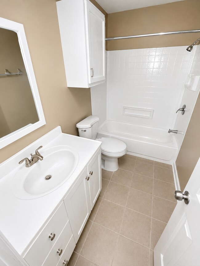 Building Photo - Stylish 2BR/2BA Townhome in Northeast Jackson | Comfort, Convenience & Low-Maintenance Living