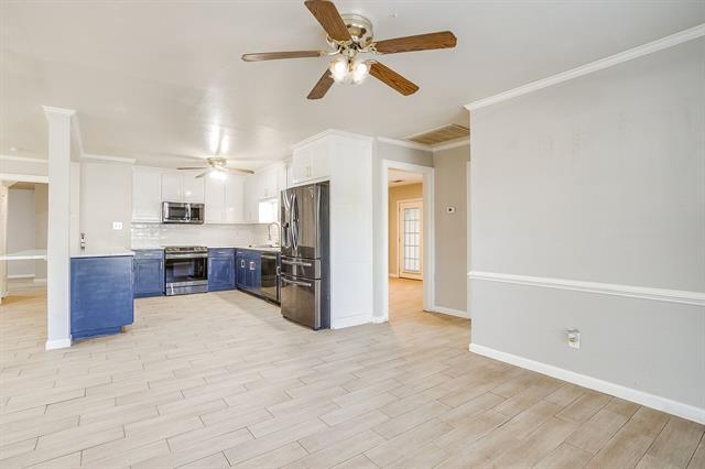 Building Photo - 1633 Trinity View St