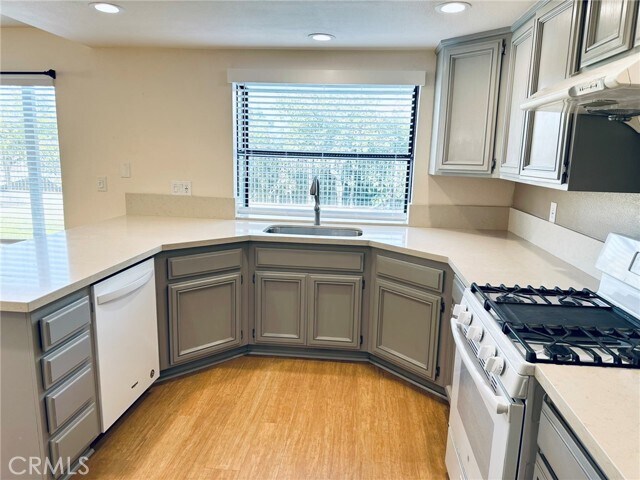 Building Photo - 26220 Windsor Dr