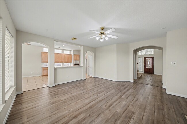 Building Photo - 5807 Bayberry Way