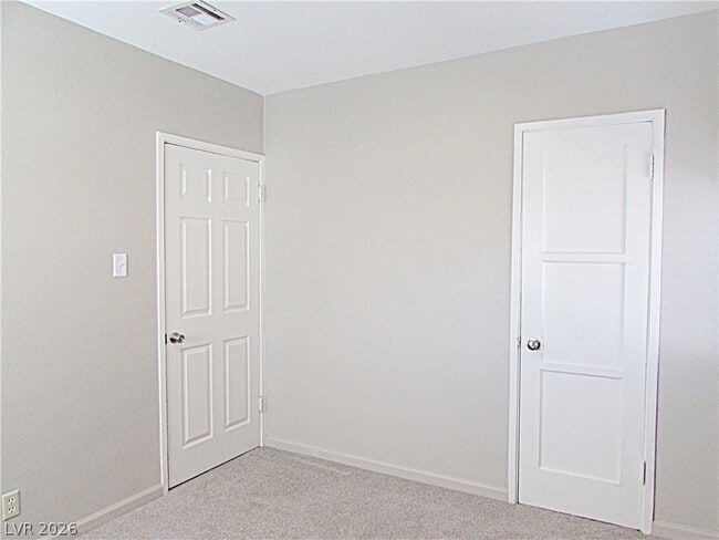 Building Photo - 405 S 15th St