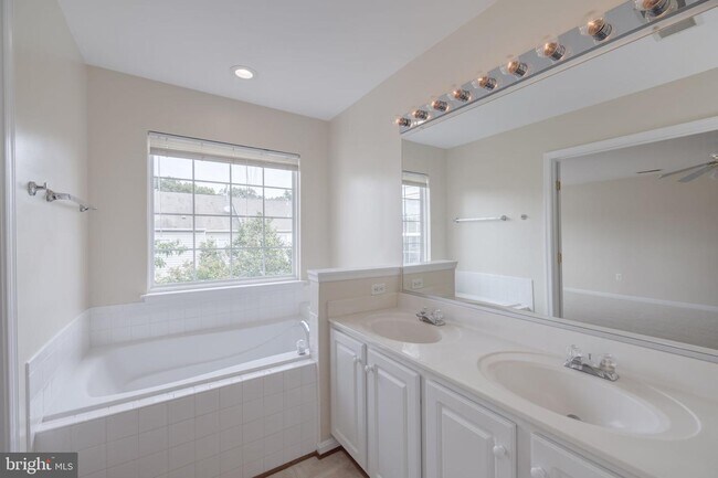 Building Photo - 6144 Cilantro Dr