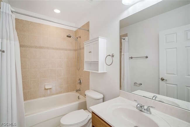 Building Photo - 3174 Antica St