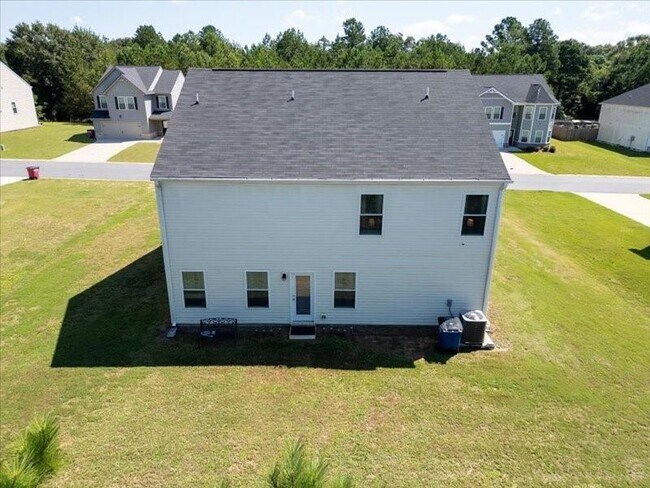 Building Photo - 174 Goodall Woods Dr