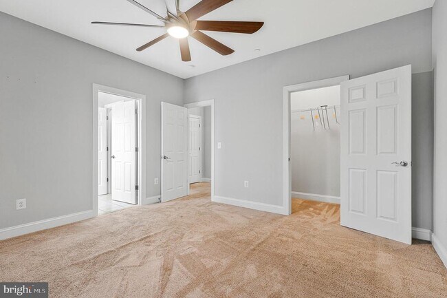 Building Photo - 947 Rye Dr