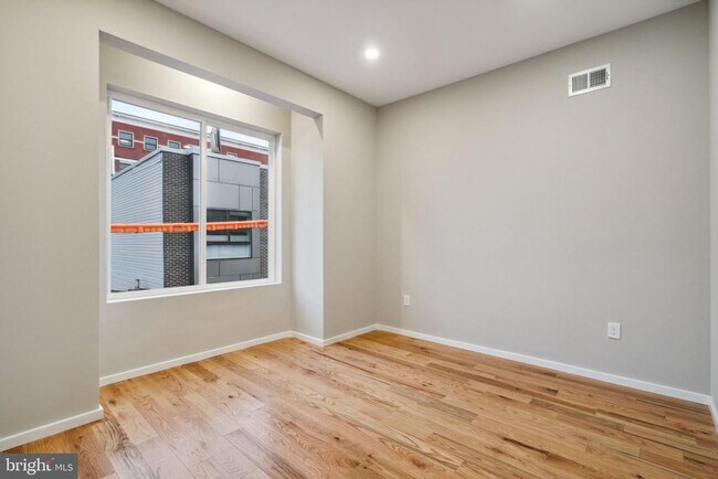 Building Photo - 1713 W Seybert St