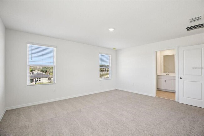 Building Photo - 698 Muhly Wy