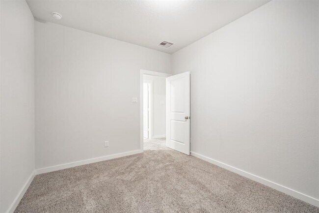 Building Photo - 27028 Hidden Rock Ct