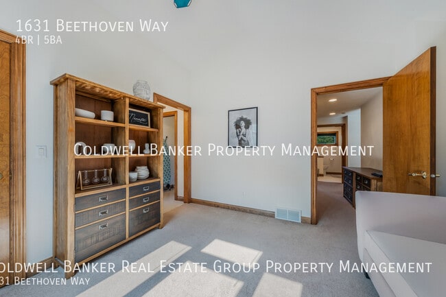 Building Photo - 1631 Beethoven Way