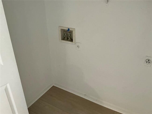 Building Photo - 7350 Westpointe Blvd