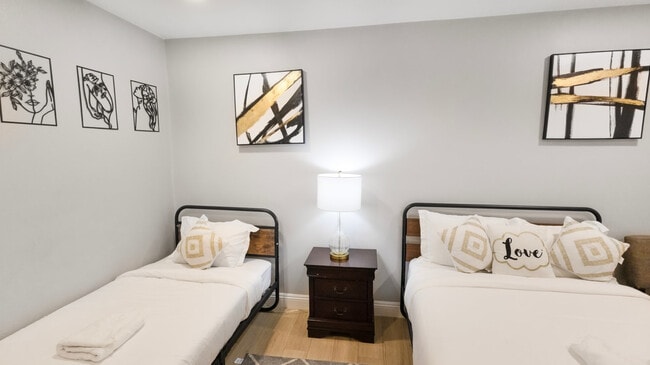 Building Photo - 8354-56 Adams St