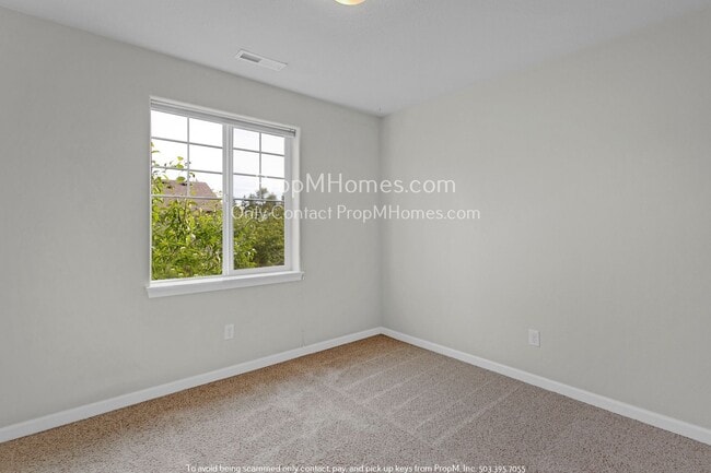 Building Photo - 3117 SW 173rd Ave