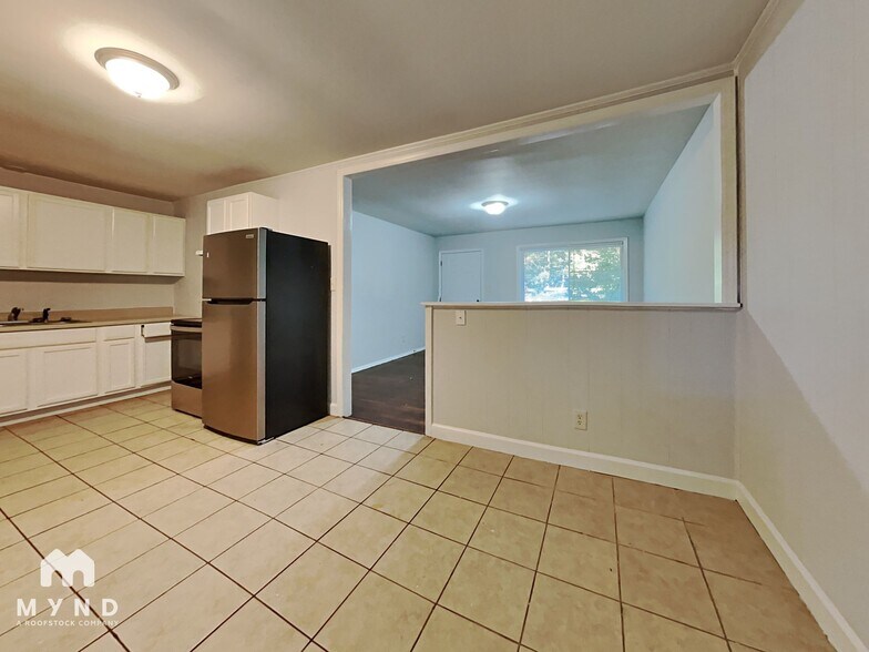 Building Photo - 301 Edgegreen Dr