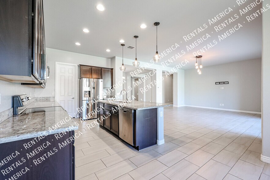 Building Photo - 8544 W Midway Ave