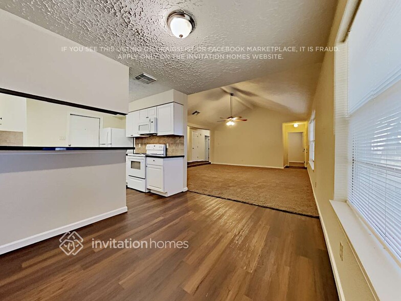 Building Photo - 3209 Wavecrest St