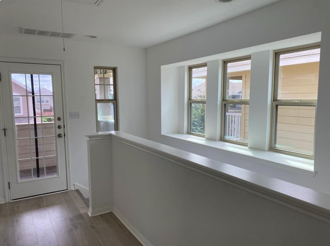 Building Photo - 4512 Inicio Ln