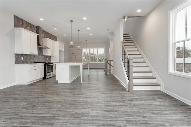 Building Photo - 6680 Cortland Walk