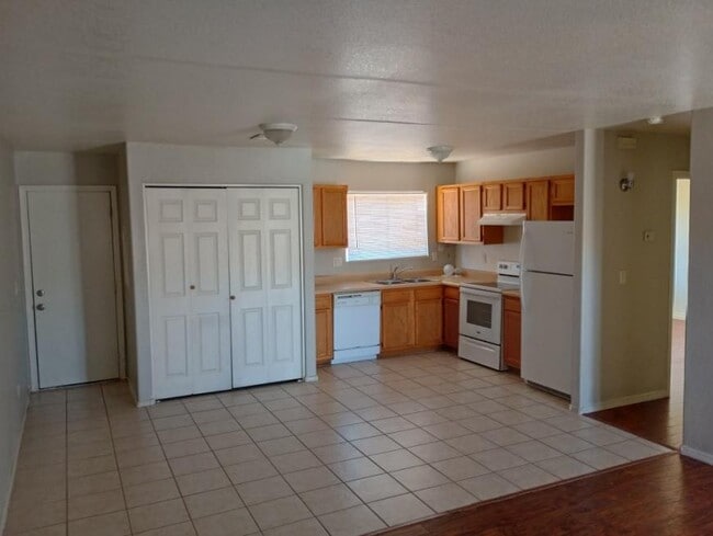 Building Photo - 2 bedroom in Arizona City AZ 85123