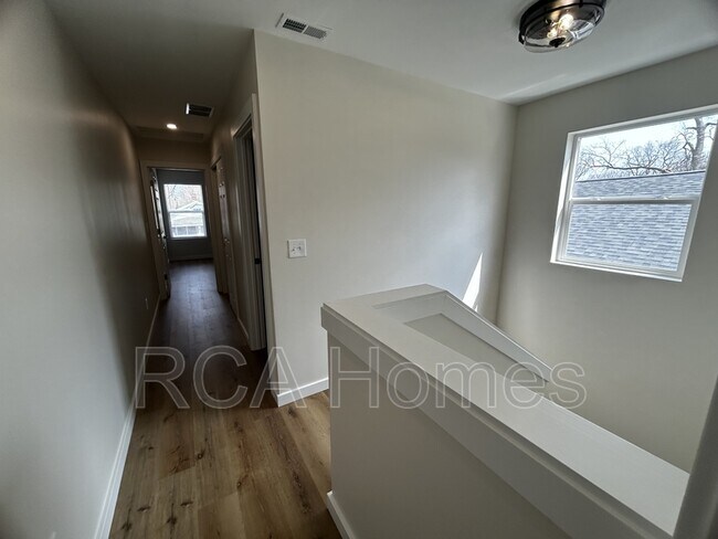 Building Photo - 3449 E 26th St