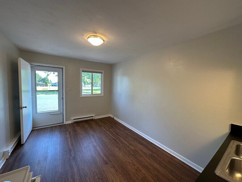 Building Photo - 6995 W 200 N
