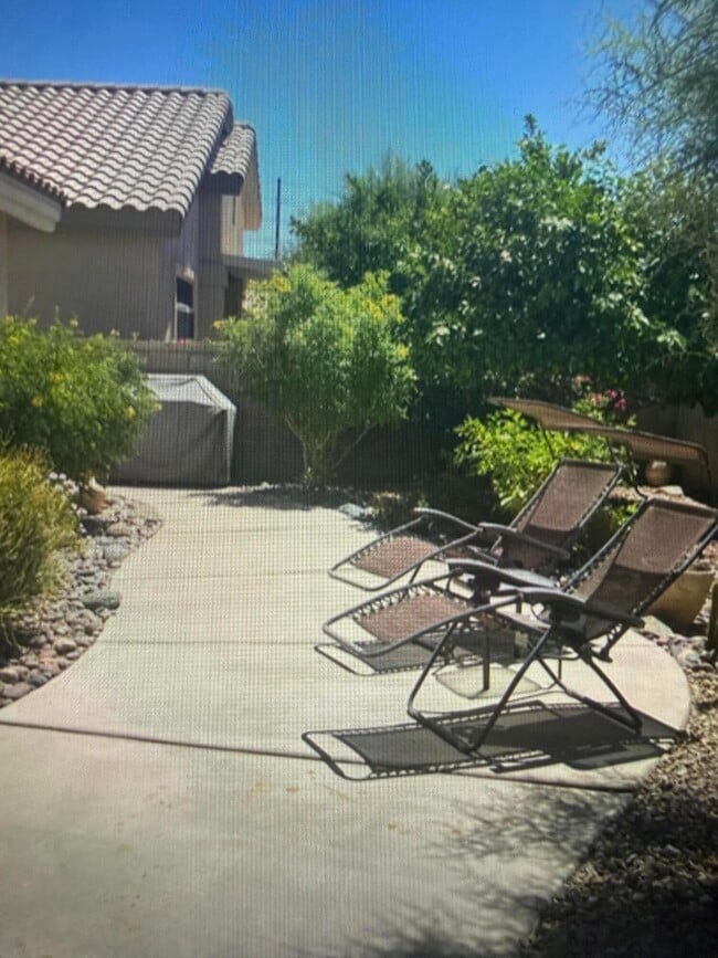 Building Photo - 78945 Champagne Ln