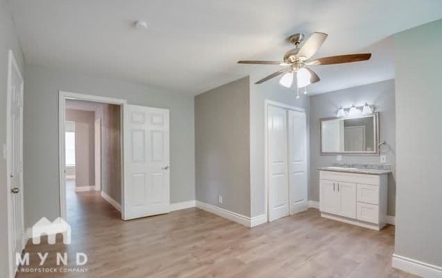 Building Photo - 150 Venice St