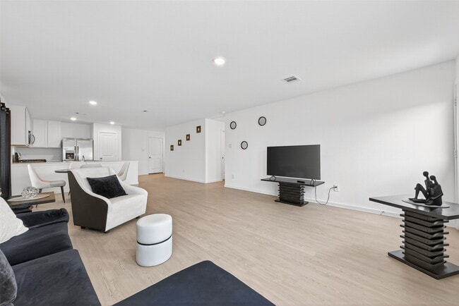 Building Photo - 10720 Ellerston Rd